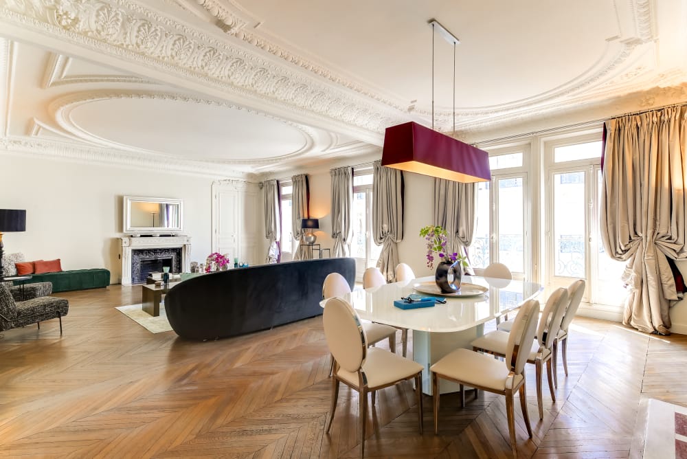 Hôtel Particulier — Hutch Collection